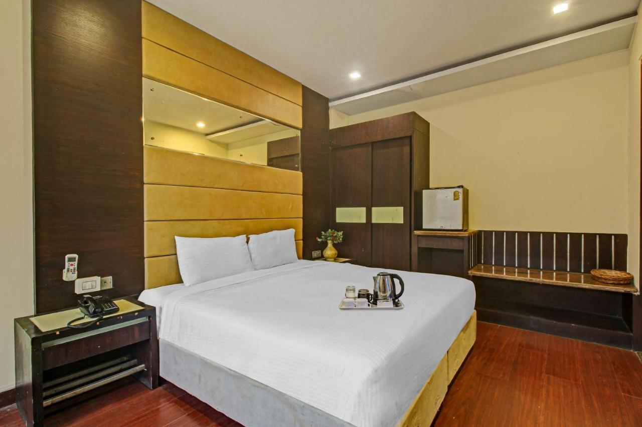 فندق حيدر أبادفي  Oyo Townhouse 707 Grand Krishna المظهر الخارجي الصورة